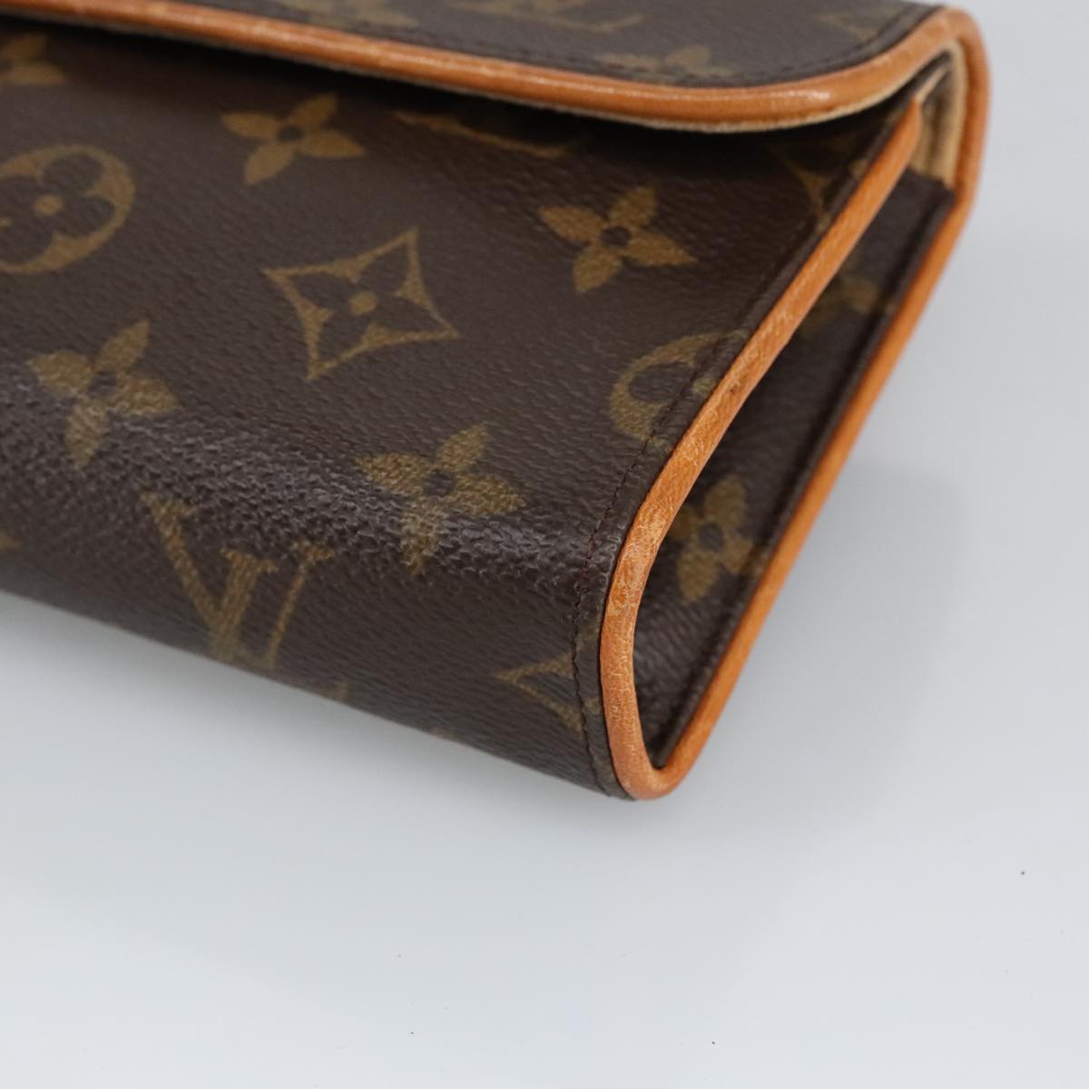 LOUIS VUITTON Monogram Pochette Florentine Waist bag M51855 LV Auth 97621