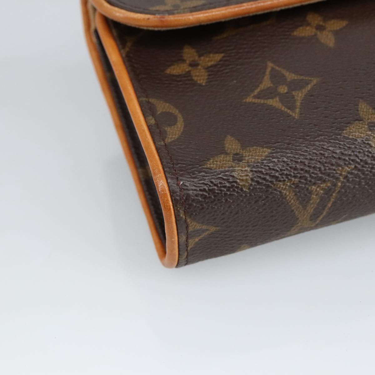 LOUIS VUITTON Monogram Pochette Florentine Waist bag M51855 LV Auth 97621