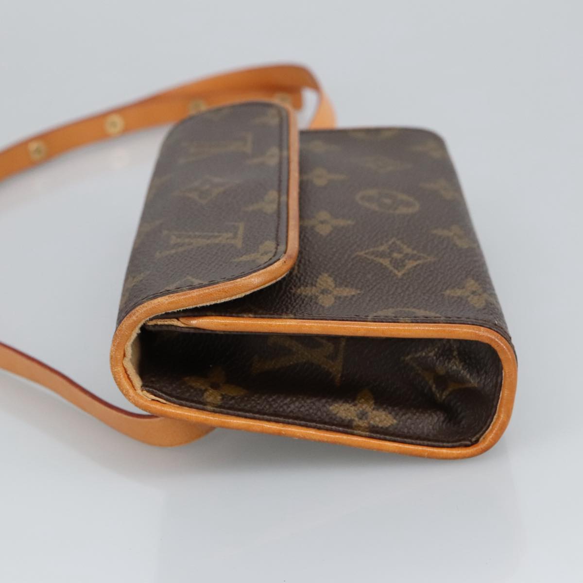 LOUIS VUITTON Monogram Pochette Florentine Waist bag M51855 LV Auth 97621