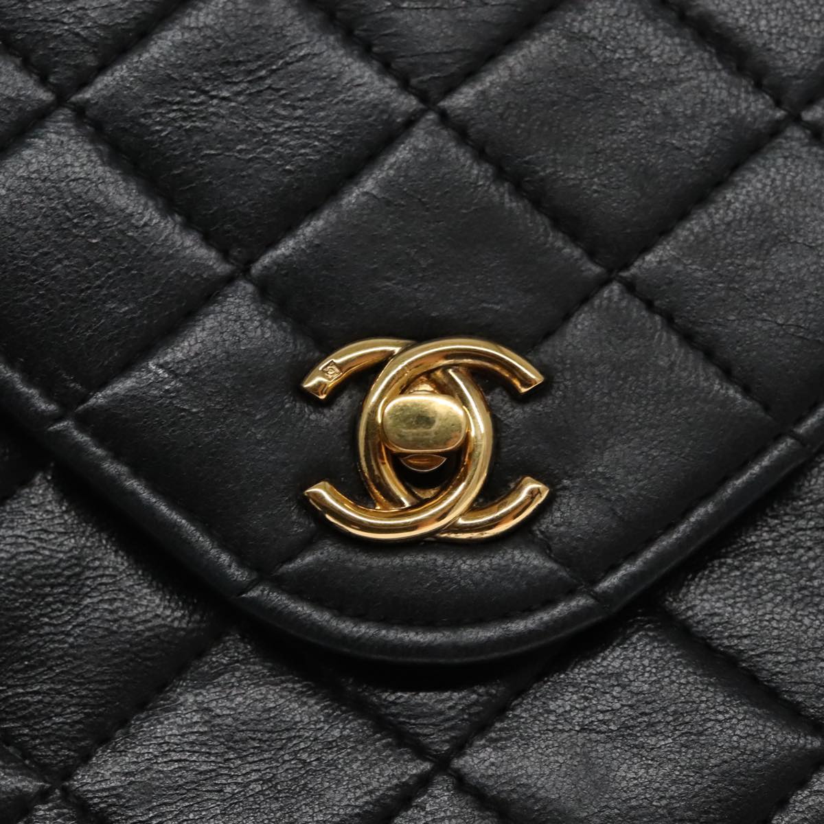 CHANEL Matelasse Chain Shoulder Bag Lamb Skin Black Gold CC Auth 97677A