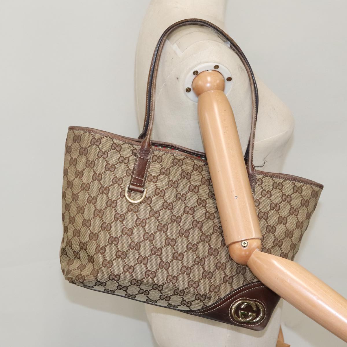 GUCCI GG Canvas Tote Bag Beige Gold 169946 Auth 97700