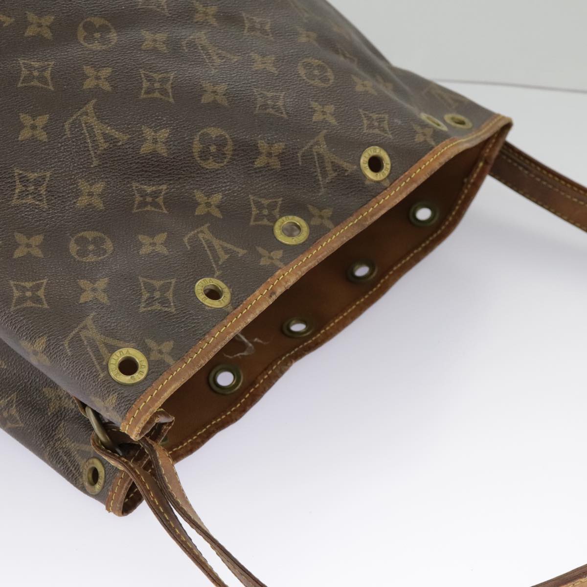 LOUIS VUITTON Monogram Petit Noe Shoulder Bag M42226 LV Auth 97708