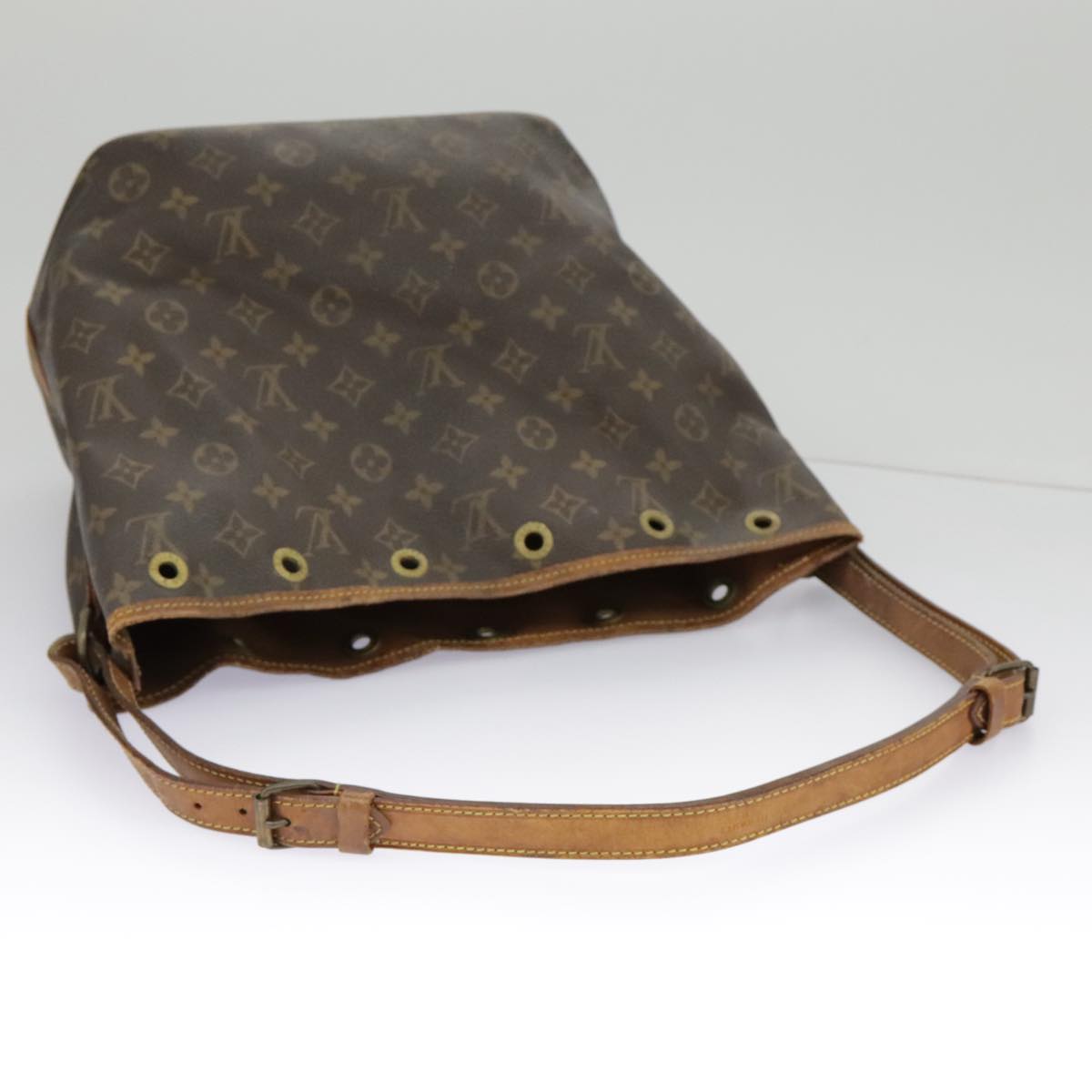 LOUIS VUITTON Monogram Petit Noe Shoulder Bag M42226 LV Auth 97708