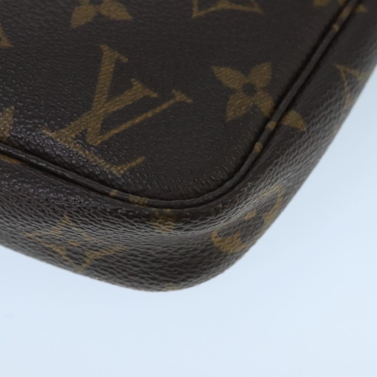 LOUIS VUITTON Monogram Pochette Accessoires Pouch M51980 LV Auth 97719