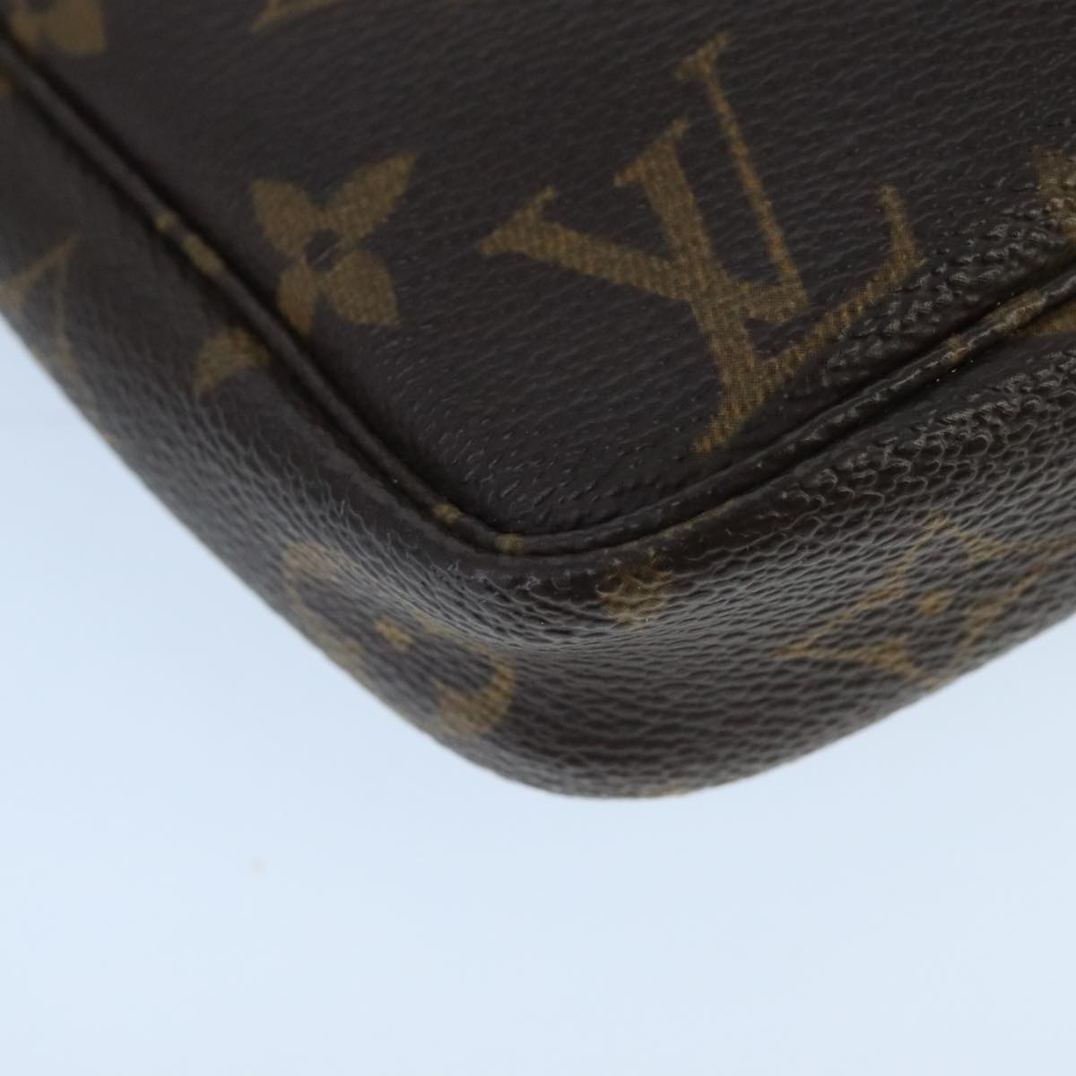 LOUIS VUITTON Monogram Pochette Accessoires Pouch M51980 LV Auth 97719