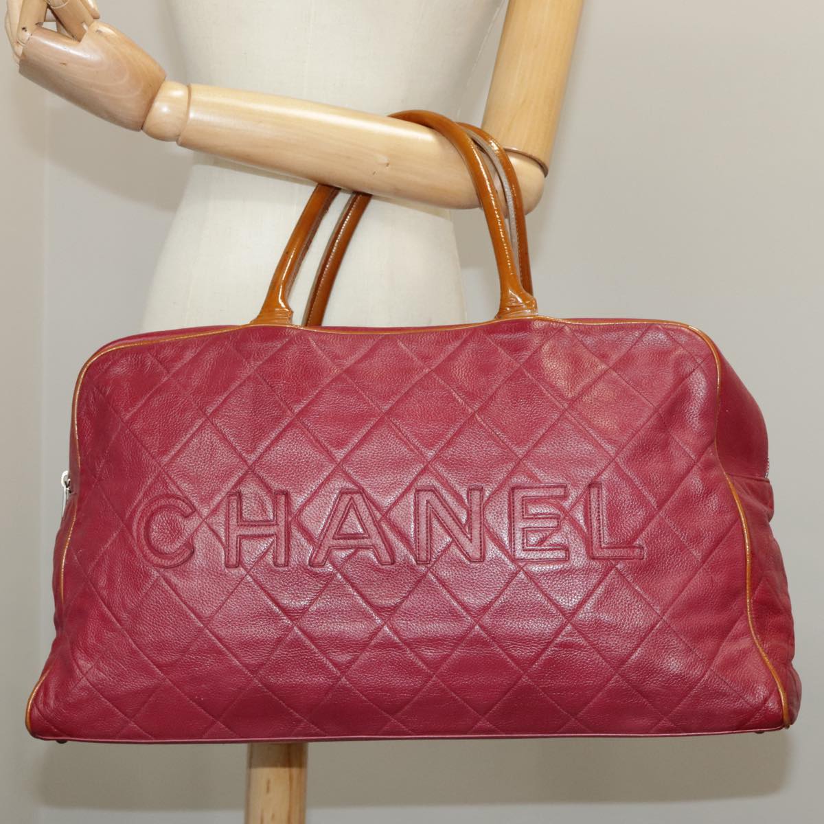 CHANEL Matelasse Boston Bag Caviar Skin Red CC Auth 97743