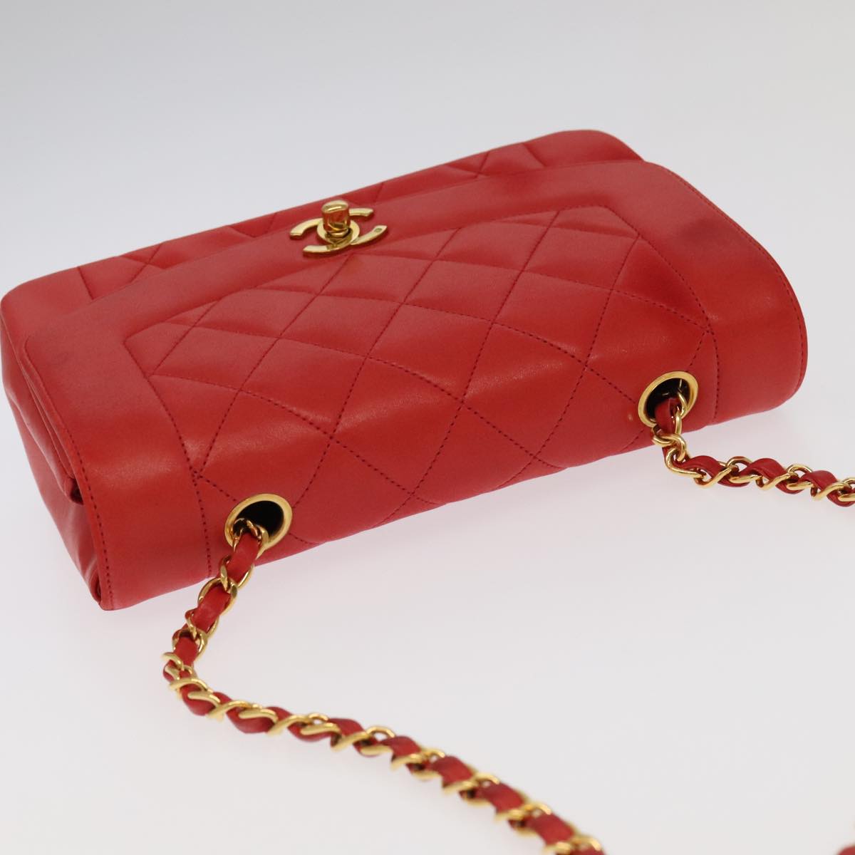 CHANEL Matelasse Diana Chain Shoulder Bag Lamb Skin Red CC Auth 97772A