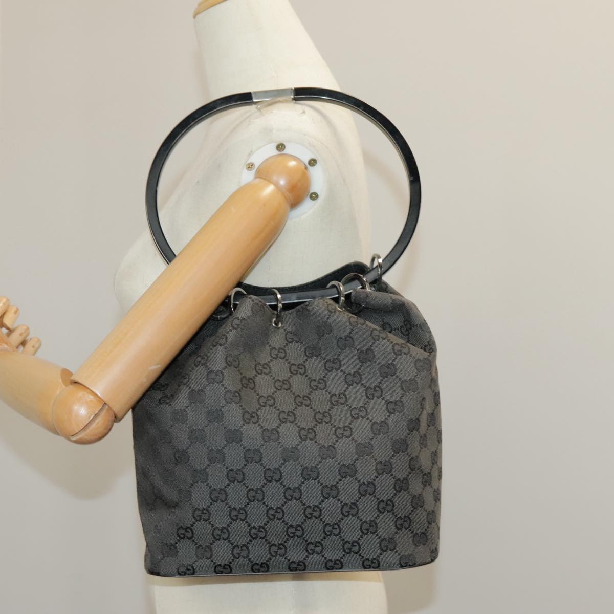 GUCCI GG Canvas Shoulder Bag Black Silver 001 3750 Auth 97812