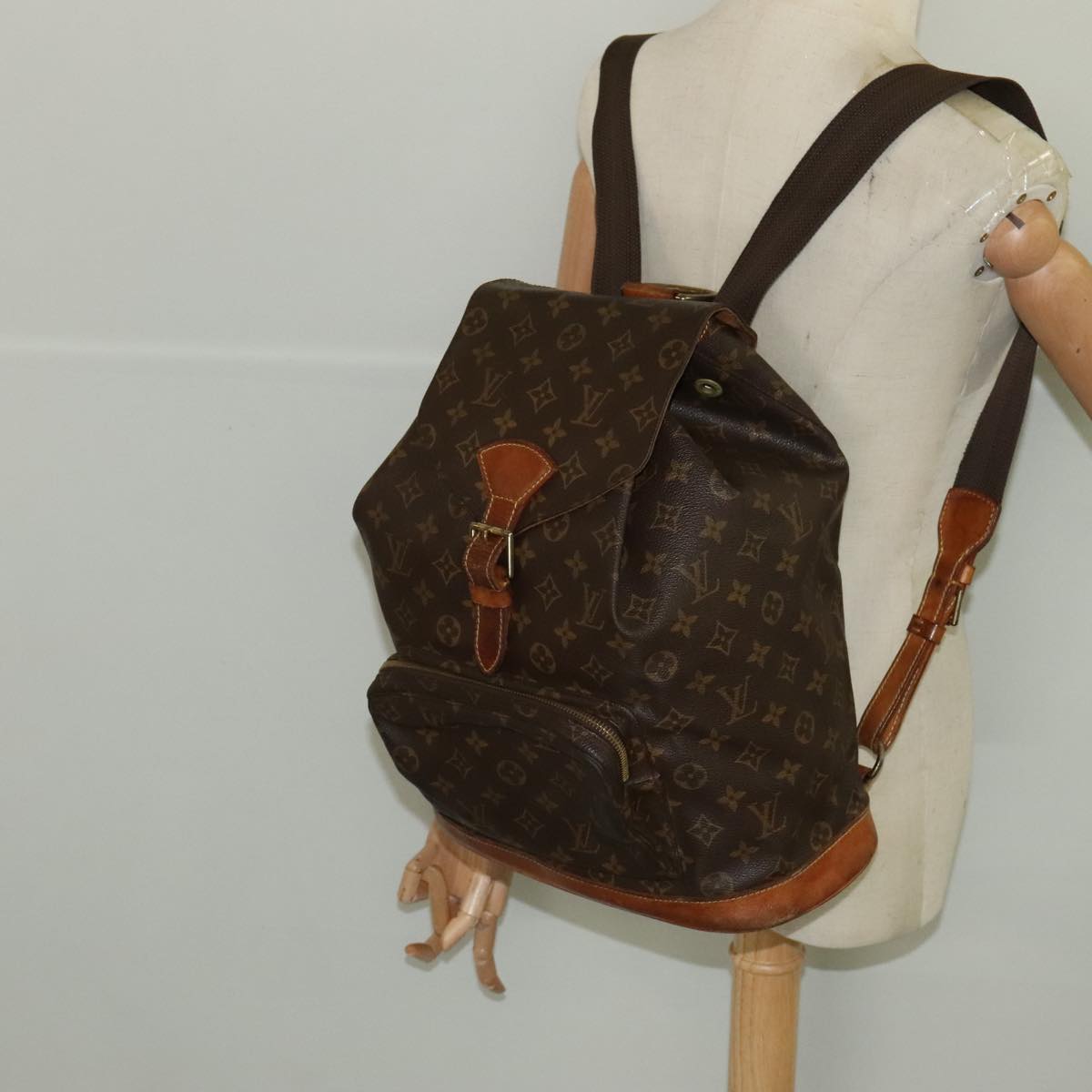 LOUIS VUITTON Monogram Montsouris MM Backpack M51136 LV Auth 97846