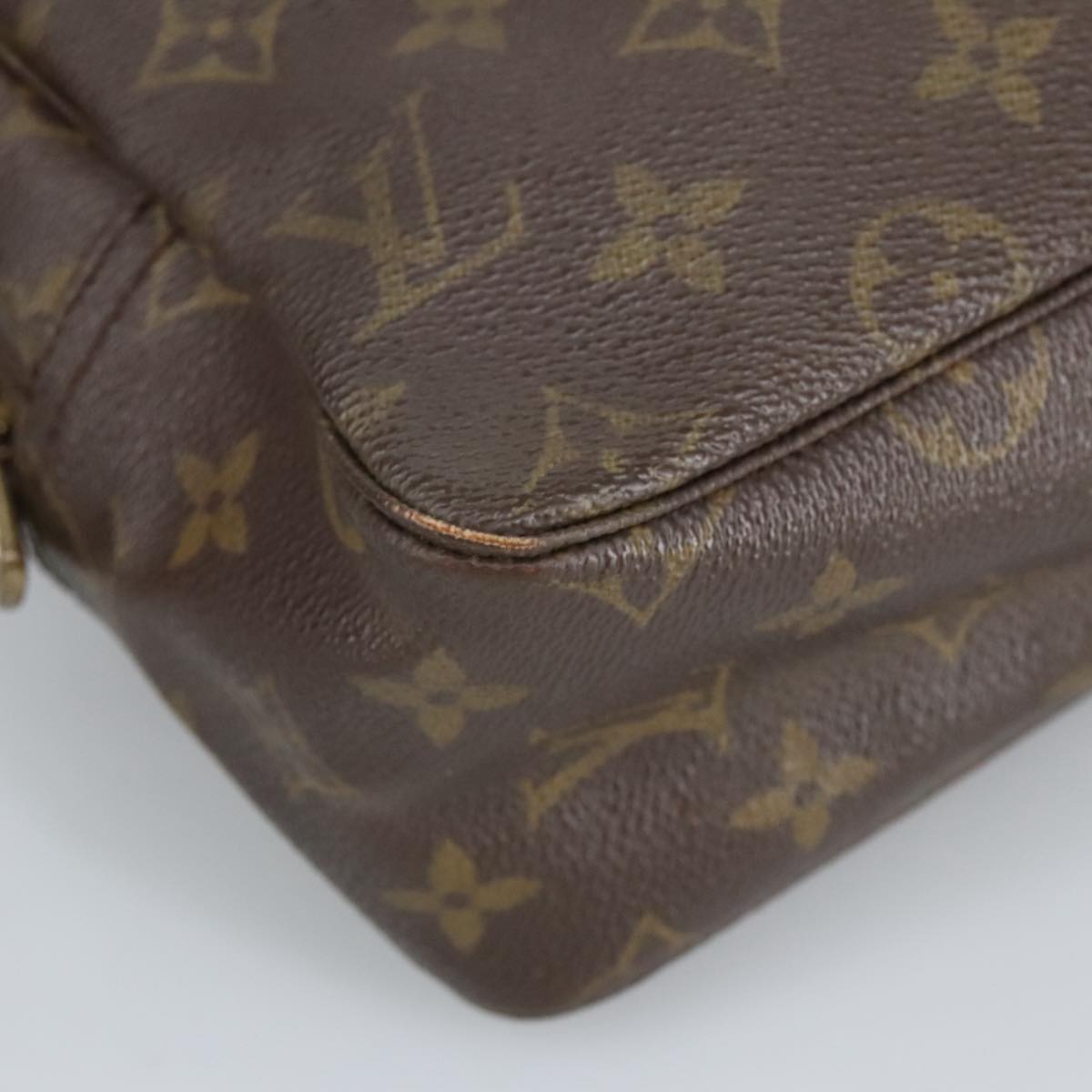 LOUIS VUITTON Monogram Trousse Toilette 28 Clutch Bag M47522 LV Auth 97852