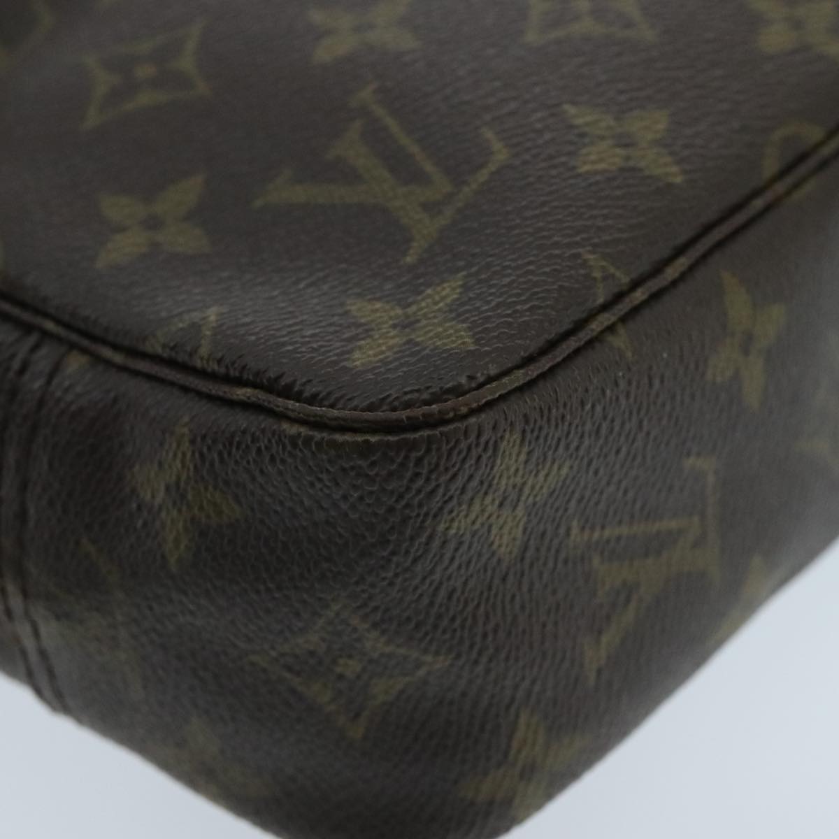 LOUIS VUITTON Monogram Trousse Toilette 23 Clutch Bag M47524 LV Auth 97855