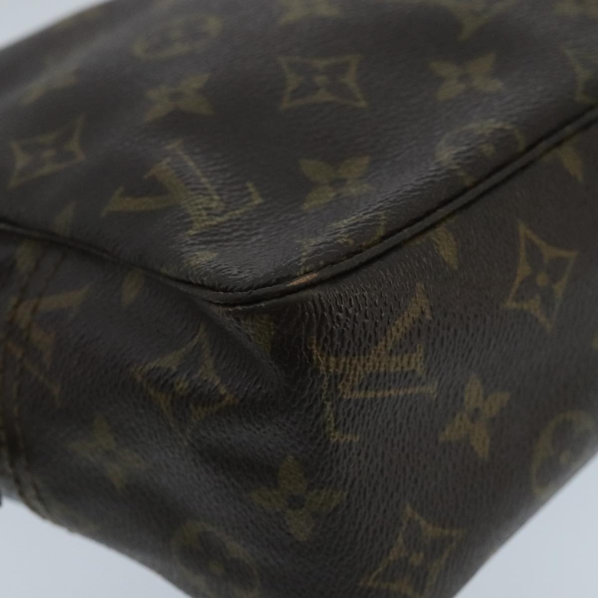 LOUIS VUITTON Monogram Trousse Toilette 28 Clutch Bag M47522 LV Auth 97860