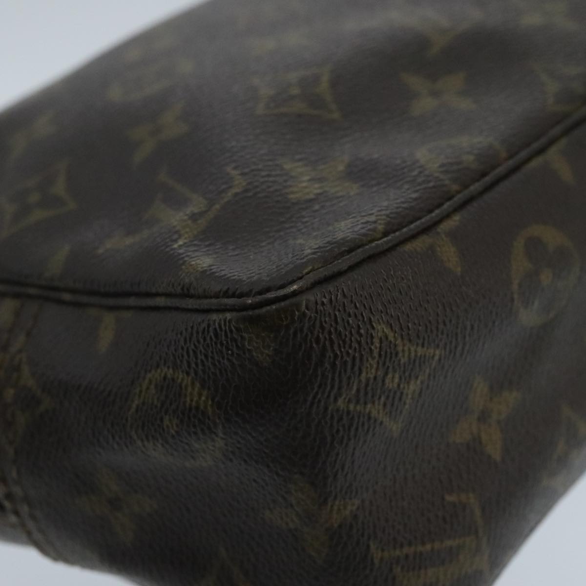 LOUIS VUITTON Monogram Trousse Toilette 28 Clutch Bag M47522 LV Auth 97860