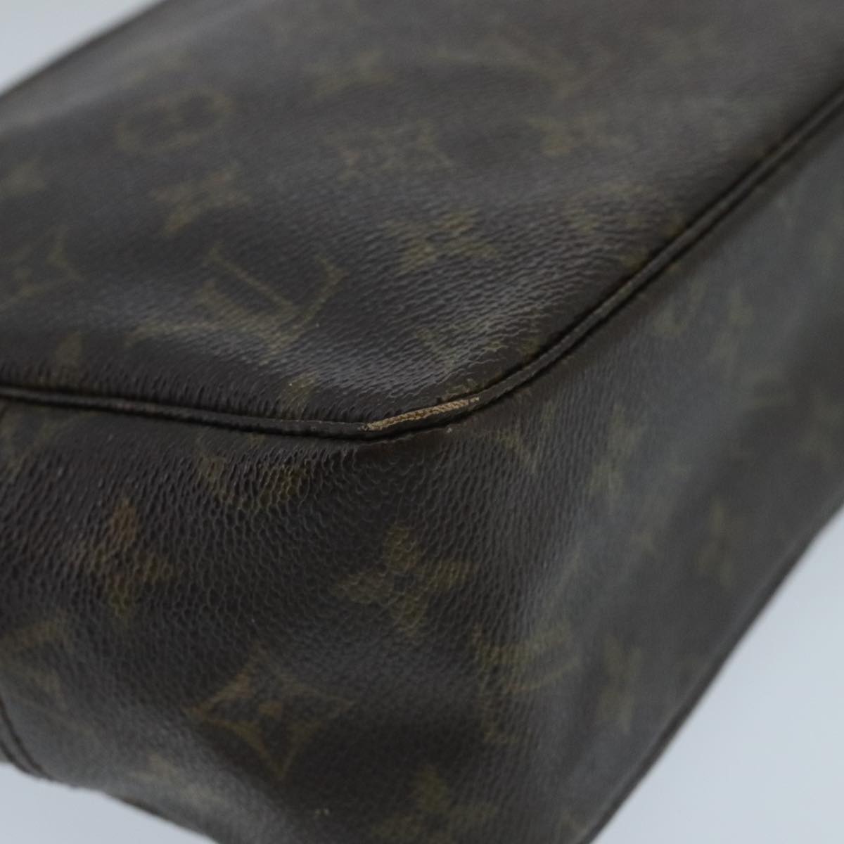 LOUIS VUITTON Monogram Trousse Toilette 28 Clutch Bag M47522 LV Auth 97861