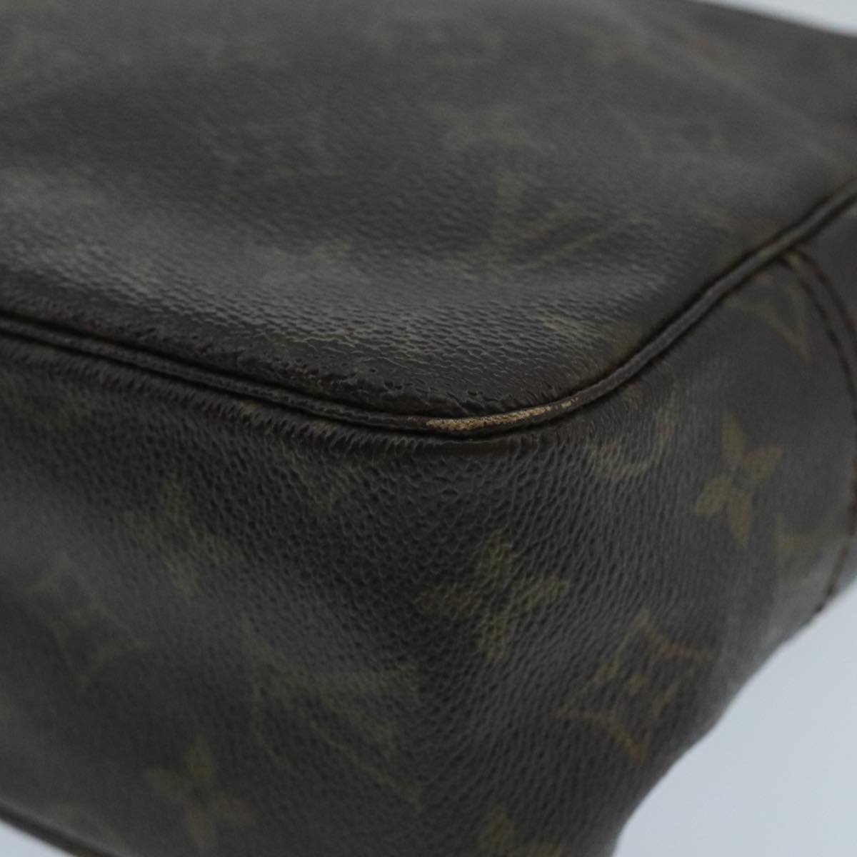 LOUIS VUITTON Monogram Trousse Toilette 28 Clutch Bag M47522 LV Auth 97861