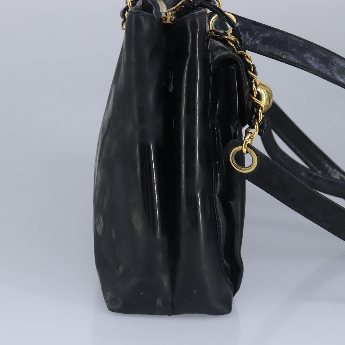 CHANEL Chain Shoulder Bag Patent leather Black Gold CC Auth 97911