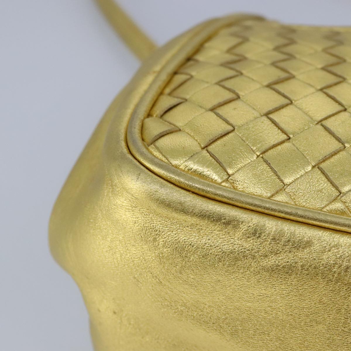 BOTTEGA VENETA INTRECCIATO Shoulder Bag Leather Gold Auth 97945