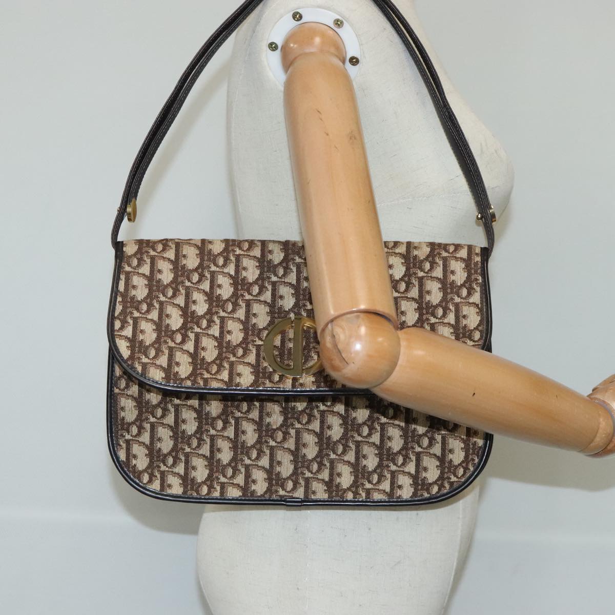 Christian Dior Trotter Canvas Shoulder Bag Beige Gold Auth 97957