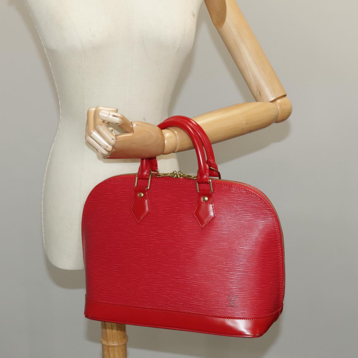 LOUIS VUITTON Epi Alma Hand Bag Castilian Red M52147 LV Auth 97995