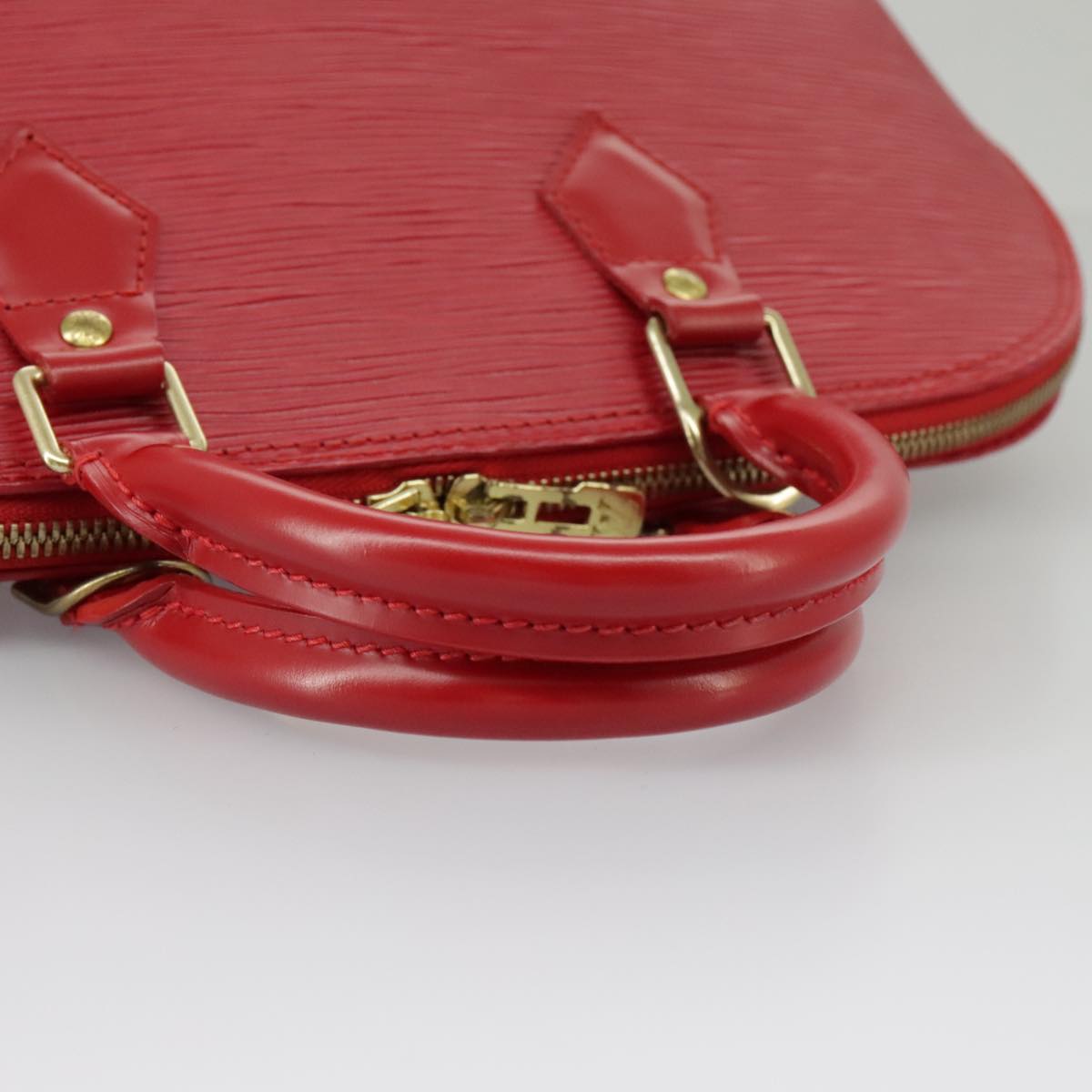 LOUIS VUITTON Epi Alma Hand Bag Castilian Red M52147 LV Auth 97995