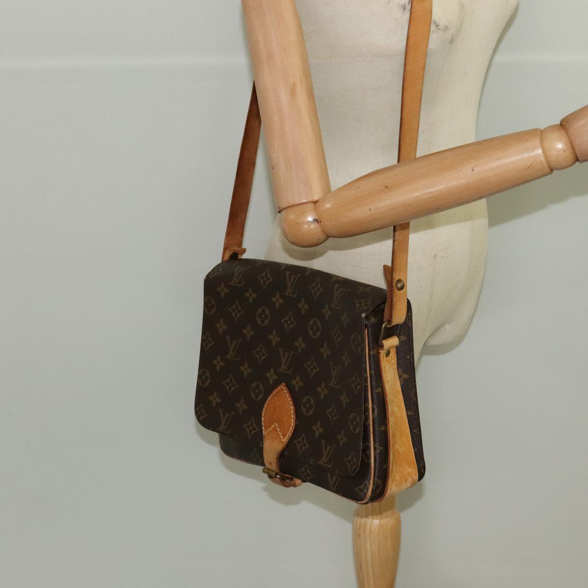 LOUIS VUITTON Monogram Cartouchiere GM Shoulder Bag M51252 LV Auth 98011