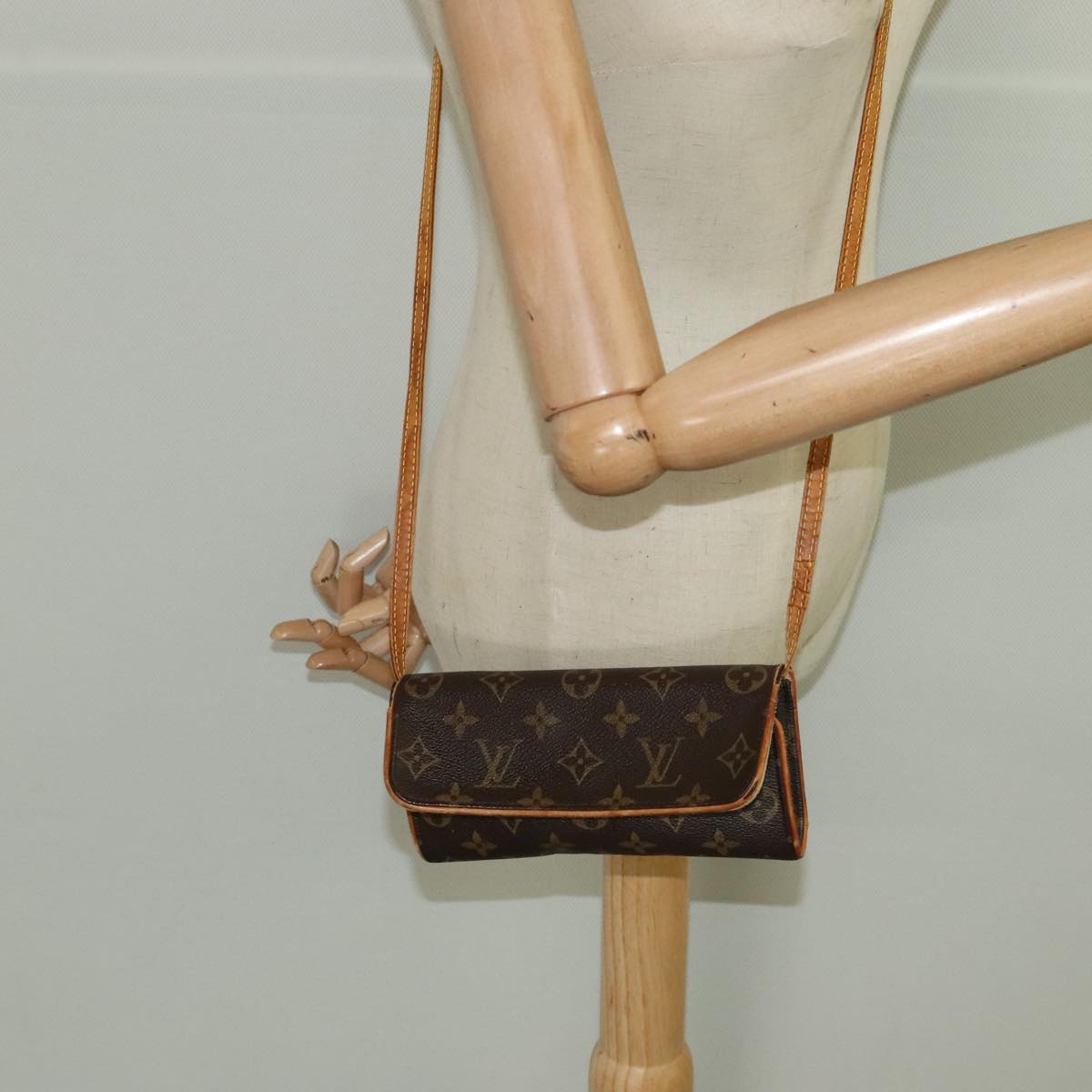 LOUIS VUITTON Monogram Pochette Twin PM Shoulder Bag M51854 LV Auth 98019