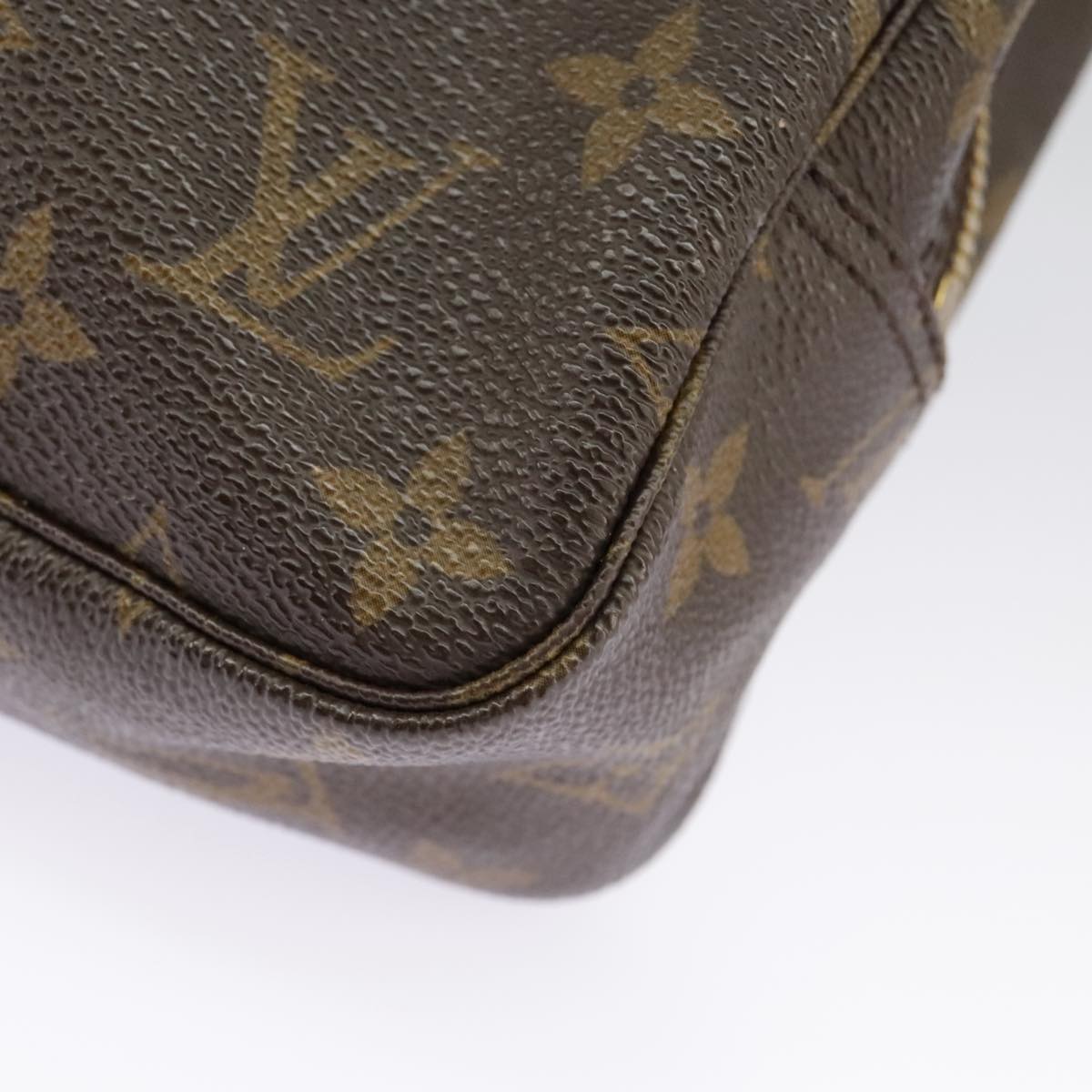 LOUIS VUITTON Monogram Trousse Toilette 23 Clutch Bag M47524 LV Auth 98039