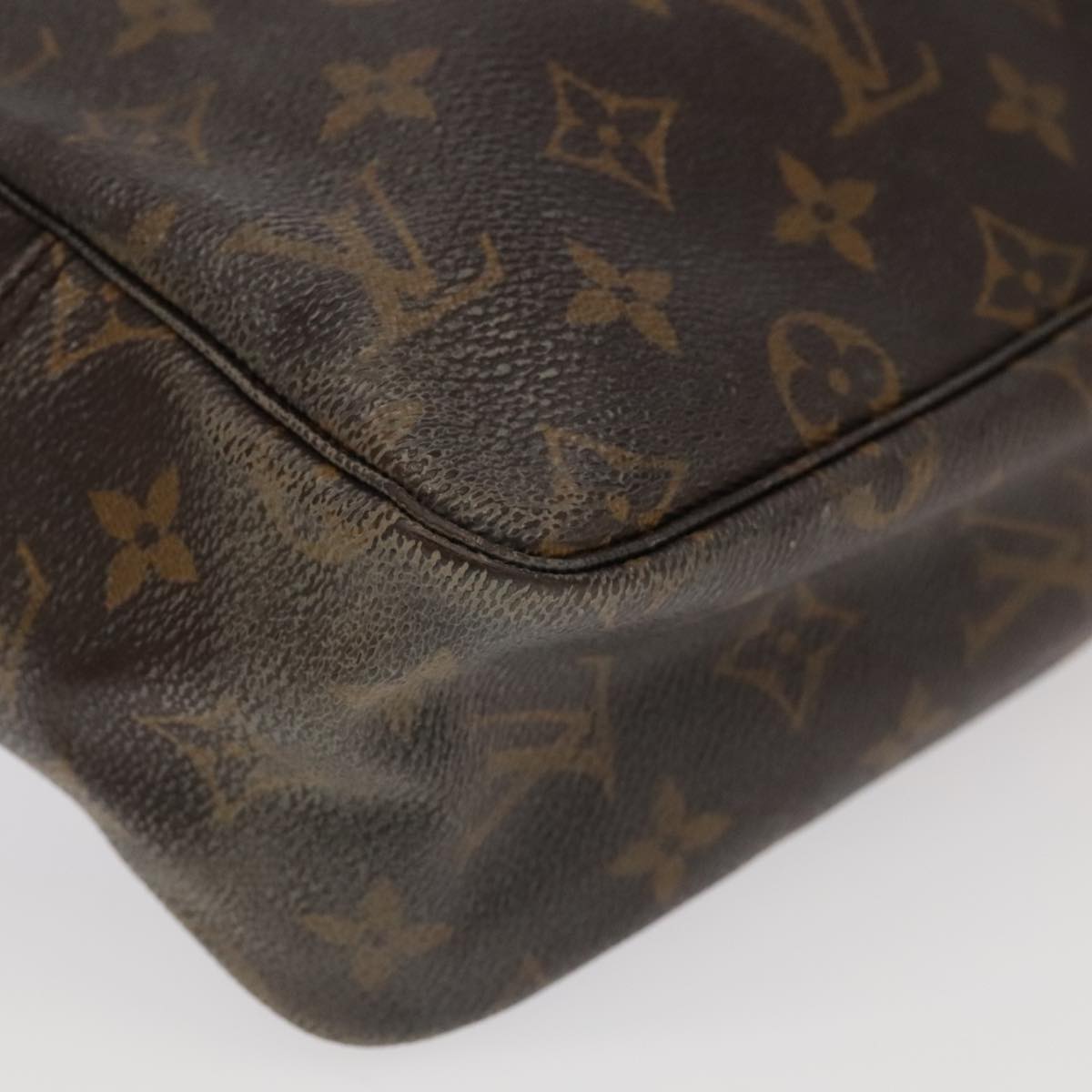 LOUIS VUITTON Monogram Trousse Toilette 28 Clutch Bag M47522 LV Auth 98040