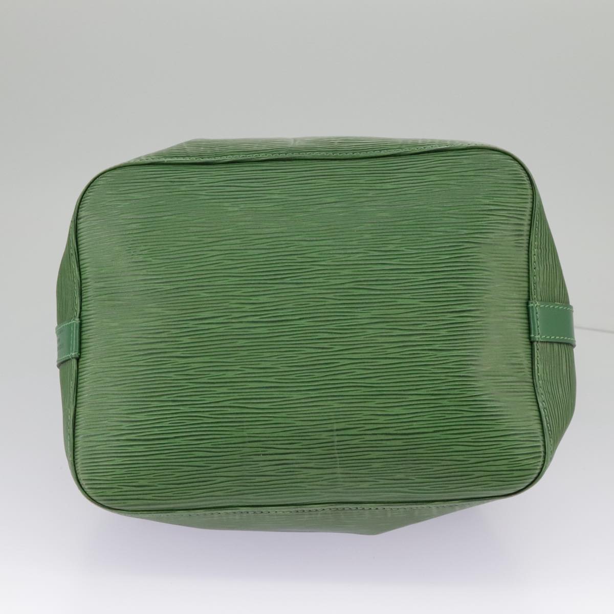 LOUIS VUITTON Epi Petit Noe Shoulder Bag Green M44102 LV Auth 98047