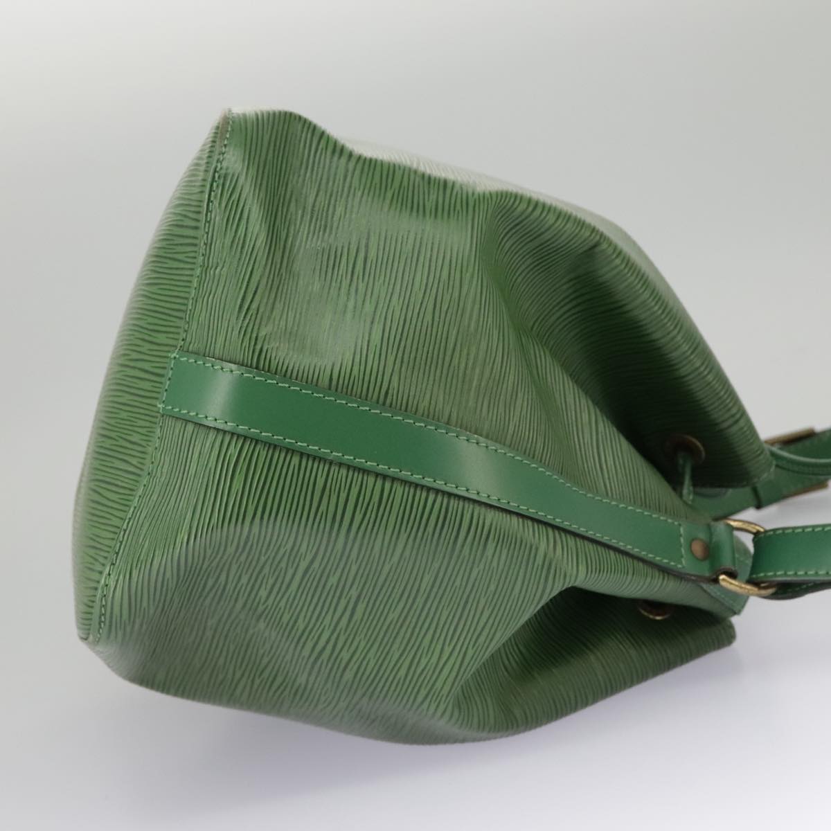 LOUIS VUITTON Epi Petit Noe Shoulder Bag Green M44102 LV Auth 98047