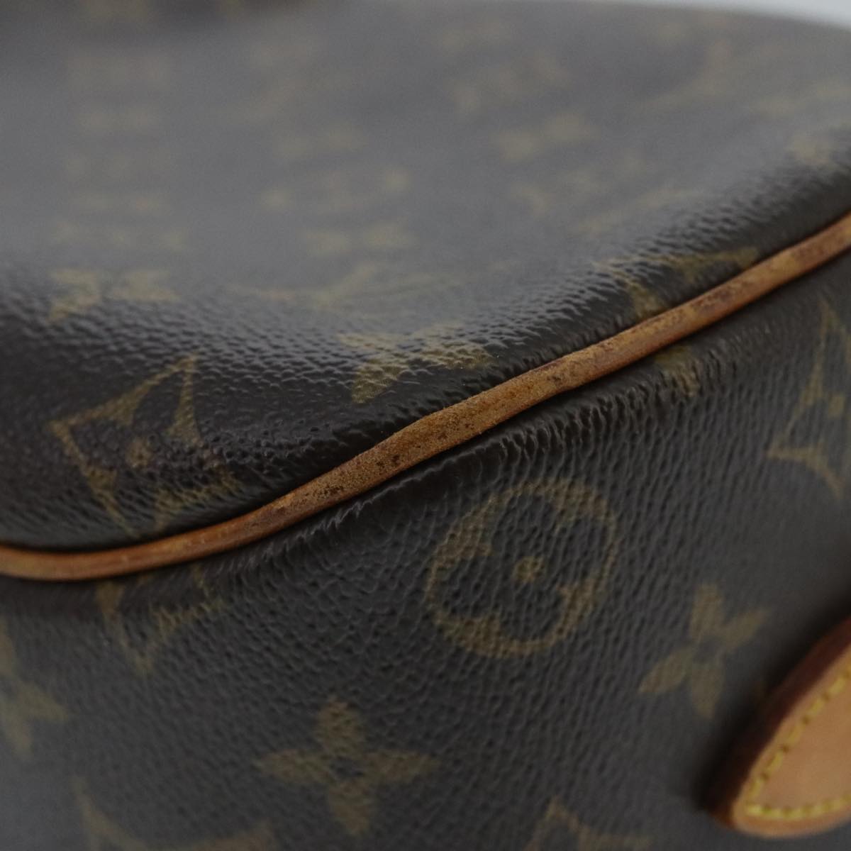 LOUIS VUITTON Monogram Blois Shoulder Bag M51221 LV Auth 98070