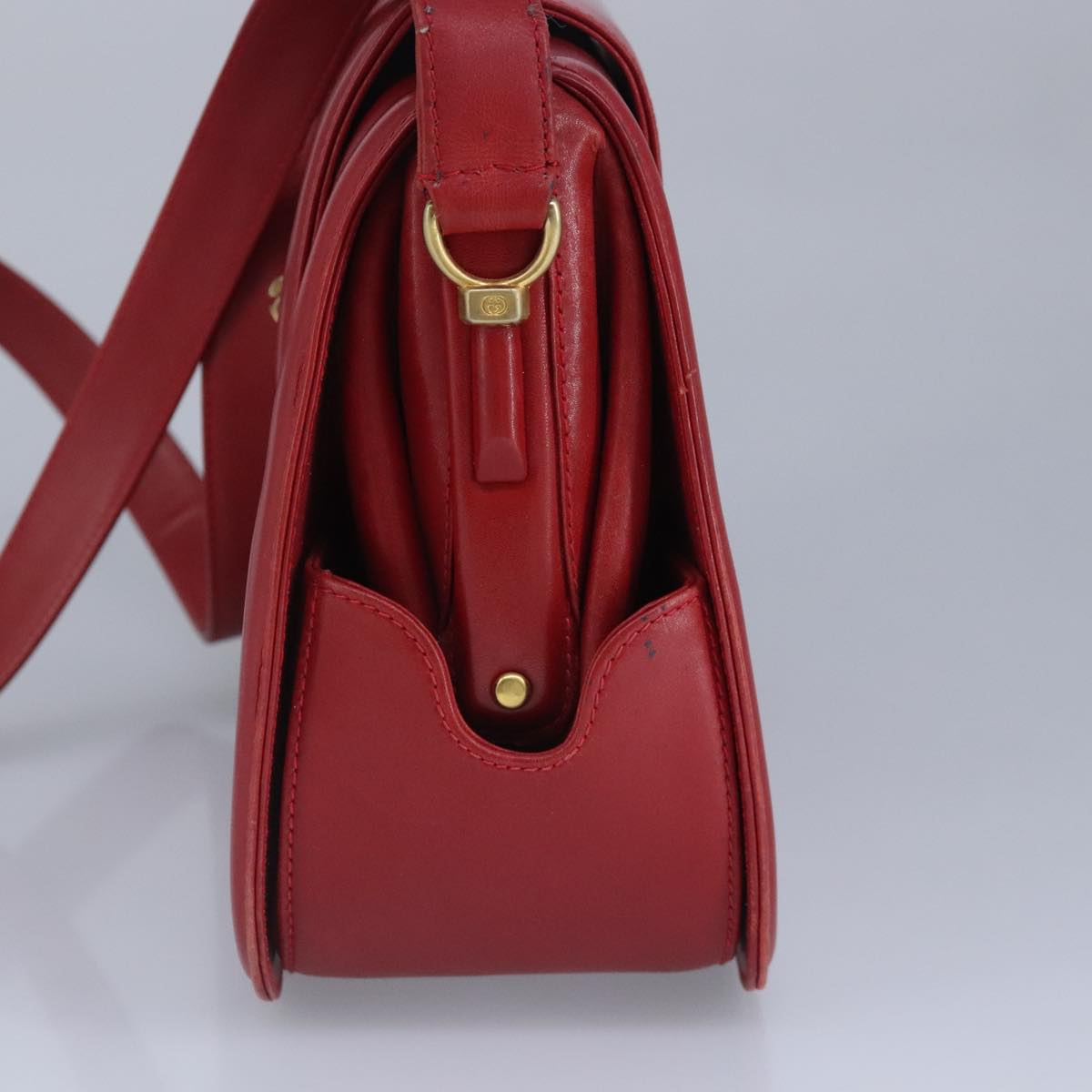 GUCCI Shoulder Bag Leather Red Gold Auth 98126