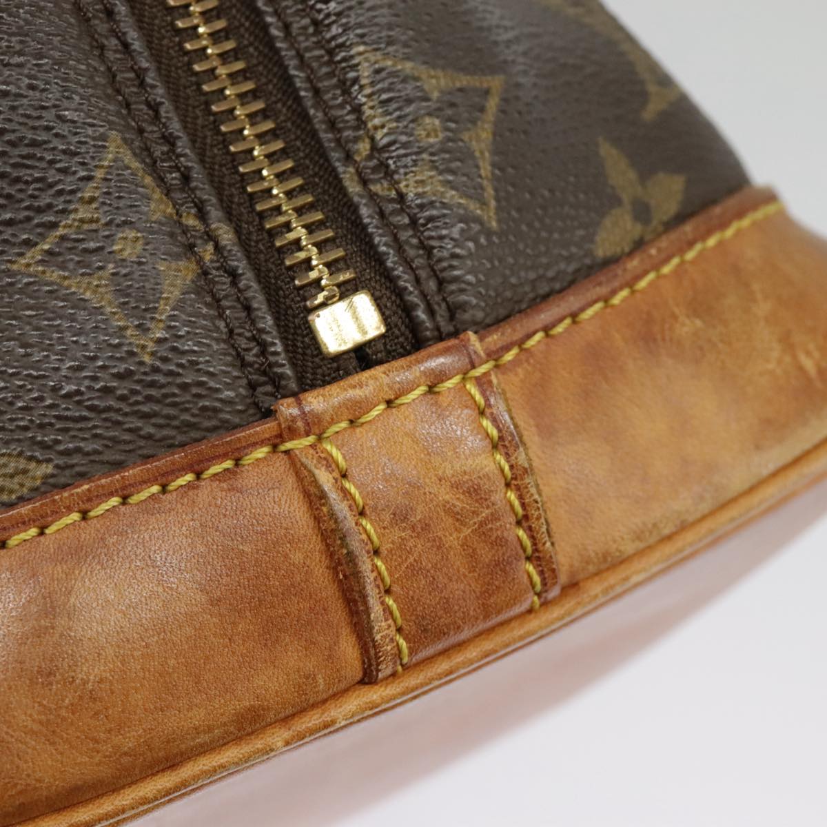 LOUIS VUITTON Monogram Alma Hand Bag M51130 LV Auth 98201