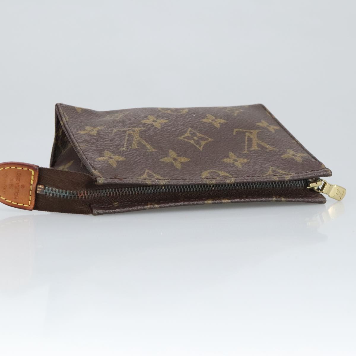 LOUIS VUITTON Monogram Poche Toilette 15 Pouch M47546 LV Auth 98203