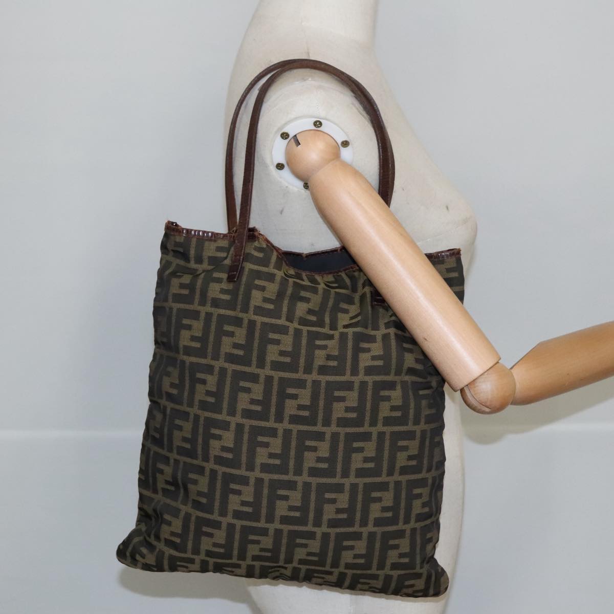 FENDI Zucca Canvas Tote Bag Brown Black Auth 98219