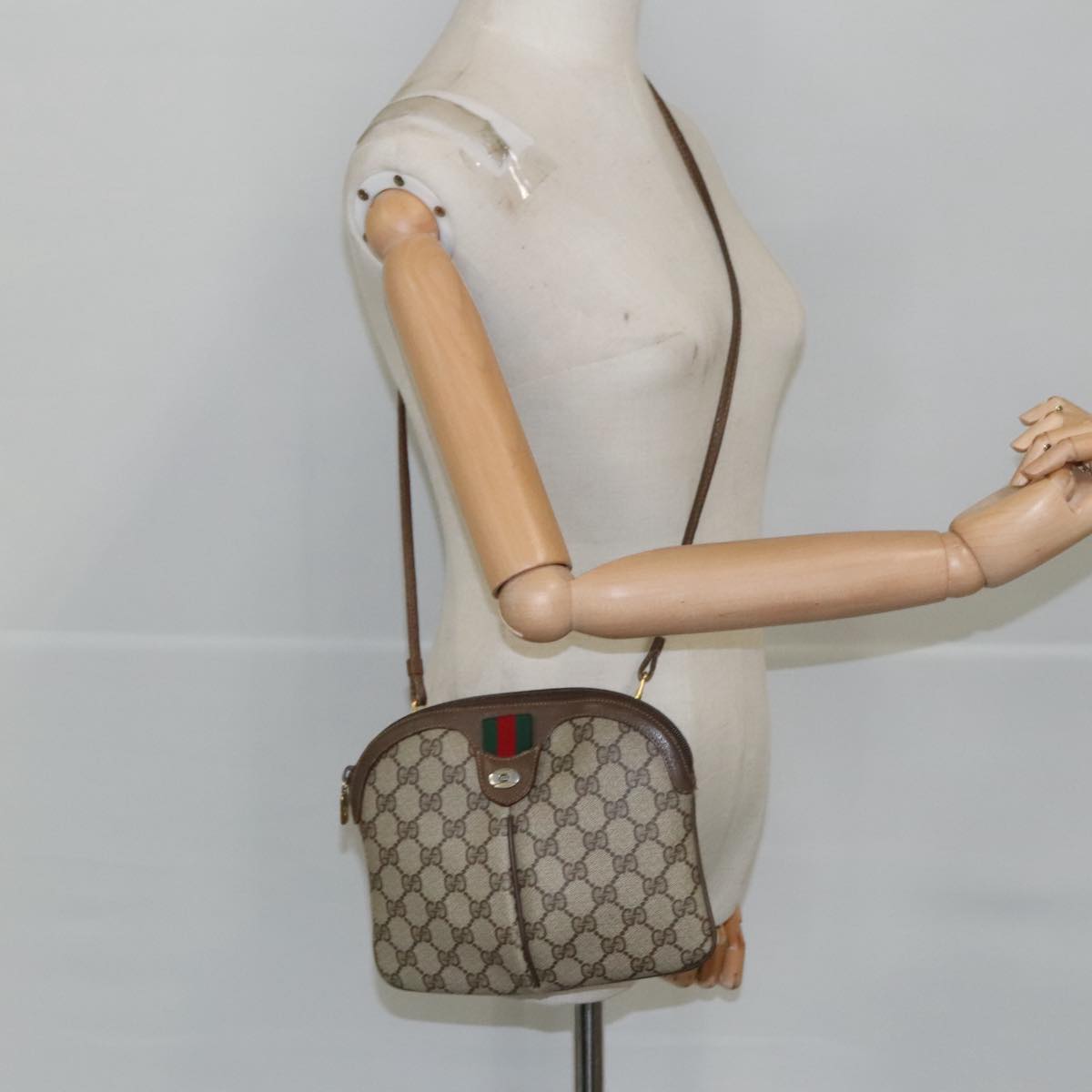 GUCCI GG Supreme Web Sherry Line Shoulder Bag PVC Beige Gold Auth 98279