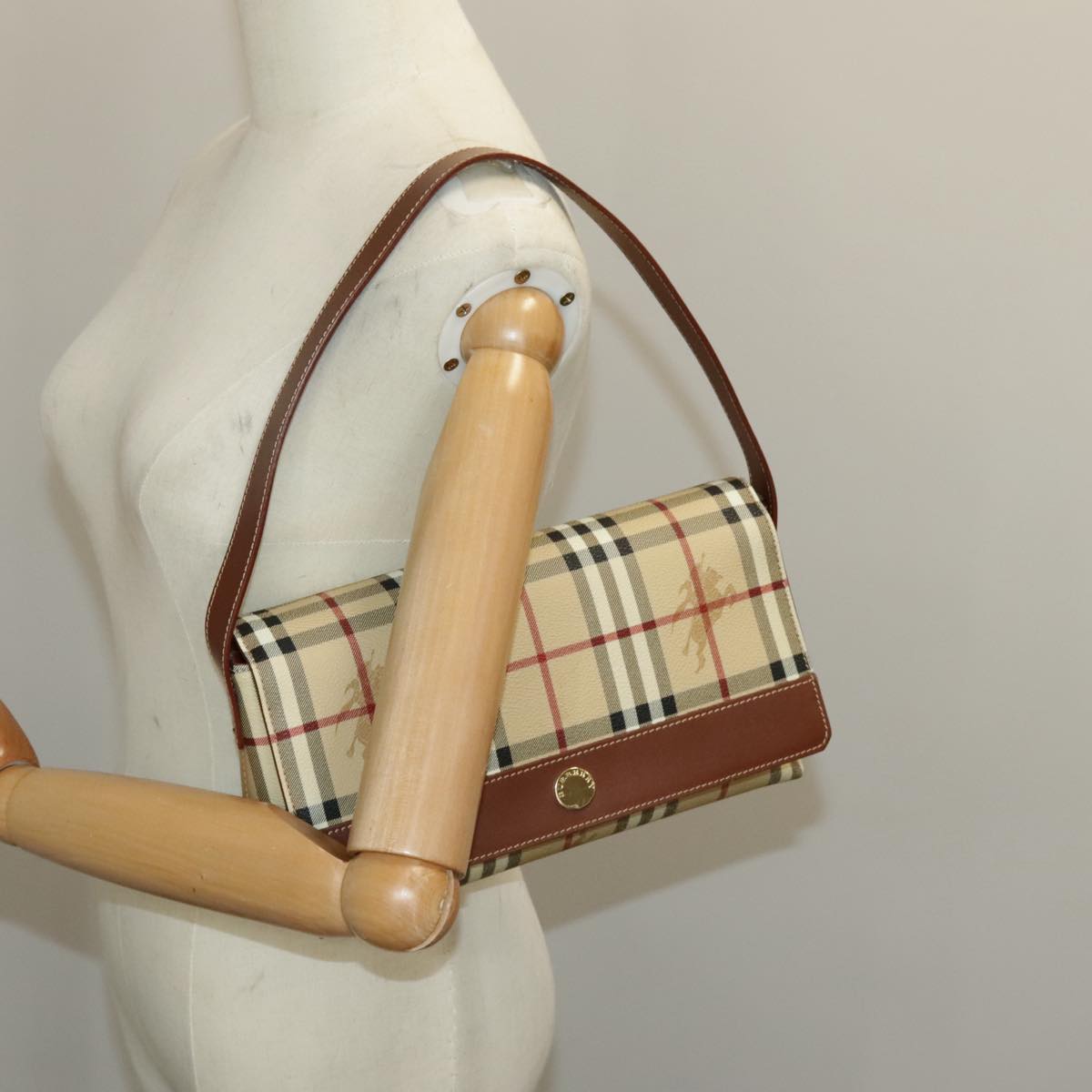 BURBERRY Nova Check Shoulder Bag PVC Beige Gold Auth 98328