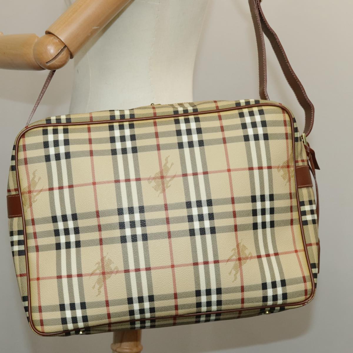 BURBERRY Nova Check Shoulder Bag PVC Beige Gold Auth 98333