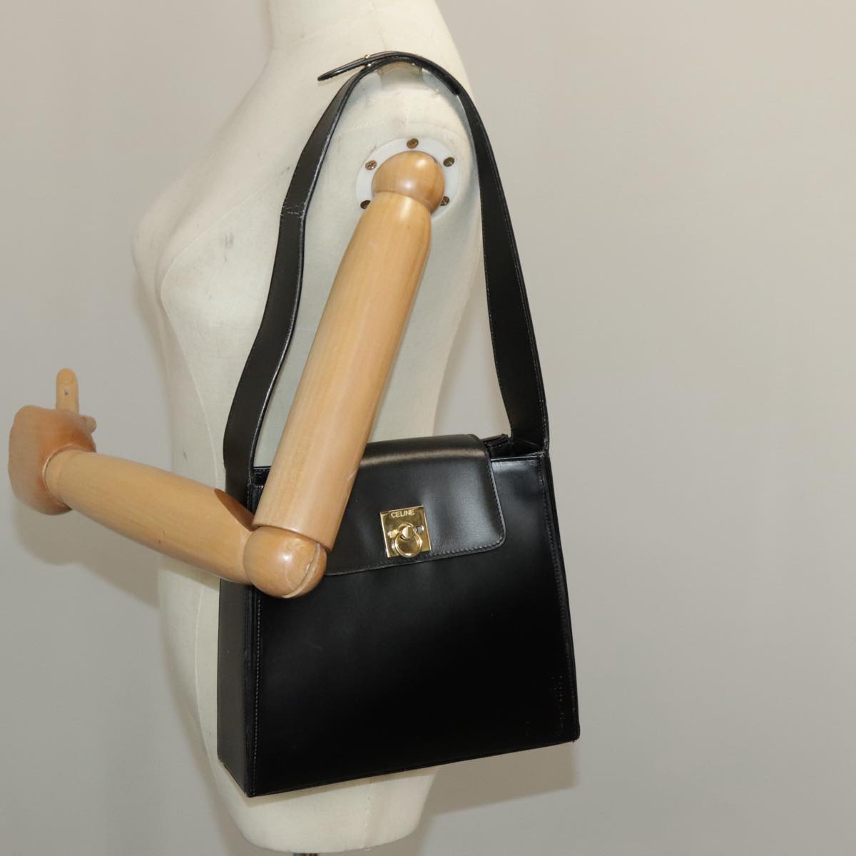 CELINE Shoulder Bag Leather Black Gold Auth 98343