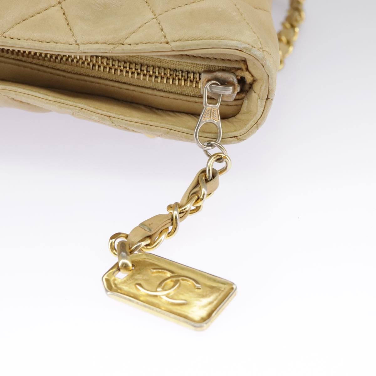 CHANEL Matelasse Chain Shoulder Bag Lamb Skin Beige Gold CC Auth 98416