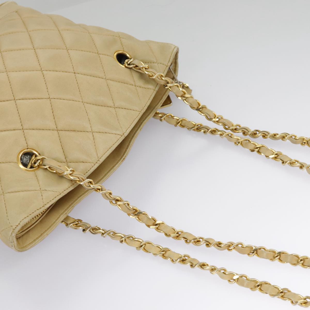 CHANEL Matelasse Chain Shoulder Bag Lamb Skin Beige Gold CC Auth 98416