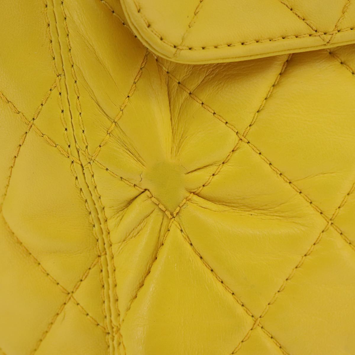 CHANEL Matelasse Hand Bag Lamb Skin Yellow CC Auth 98431 - 0