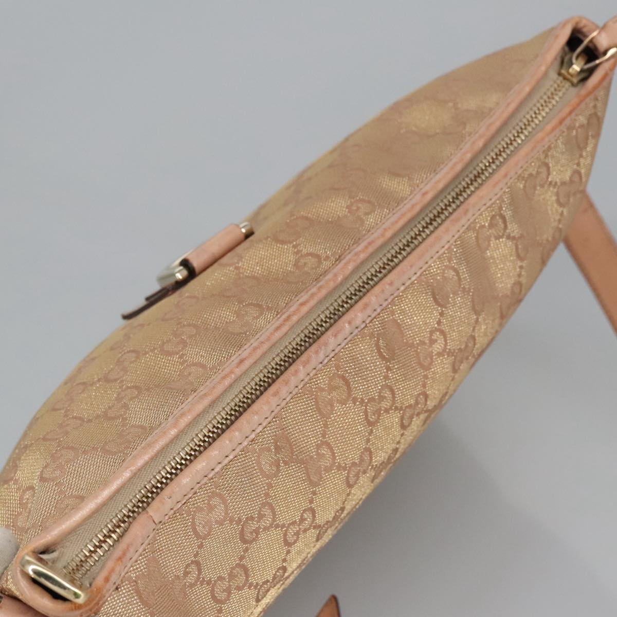 GUCCI GG Canvas Shoulder Bag Pink Gold 131326 Auth 98450