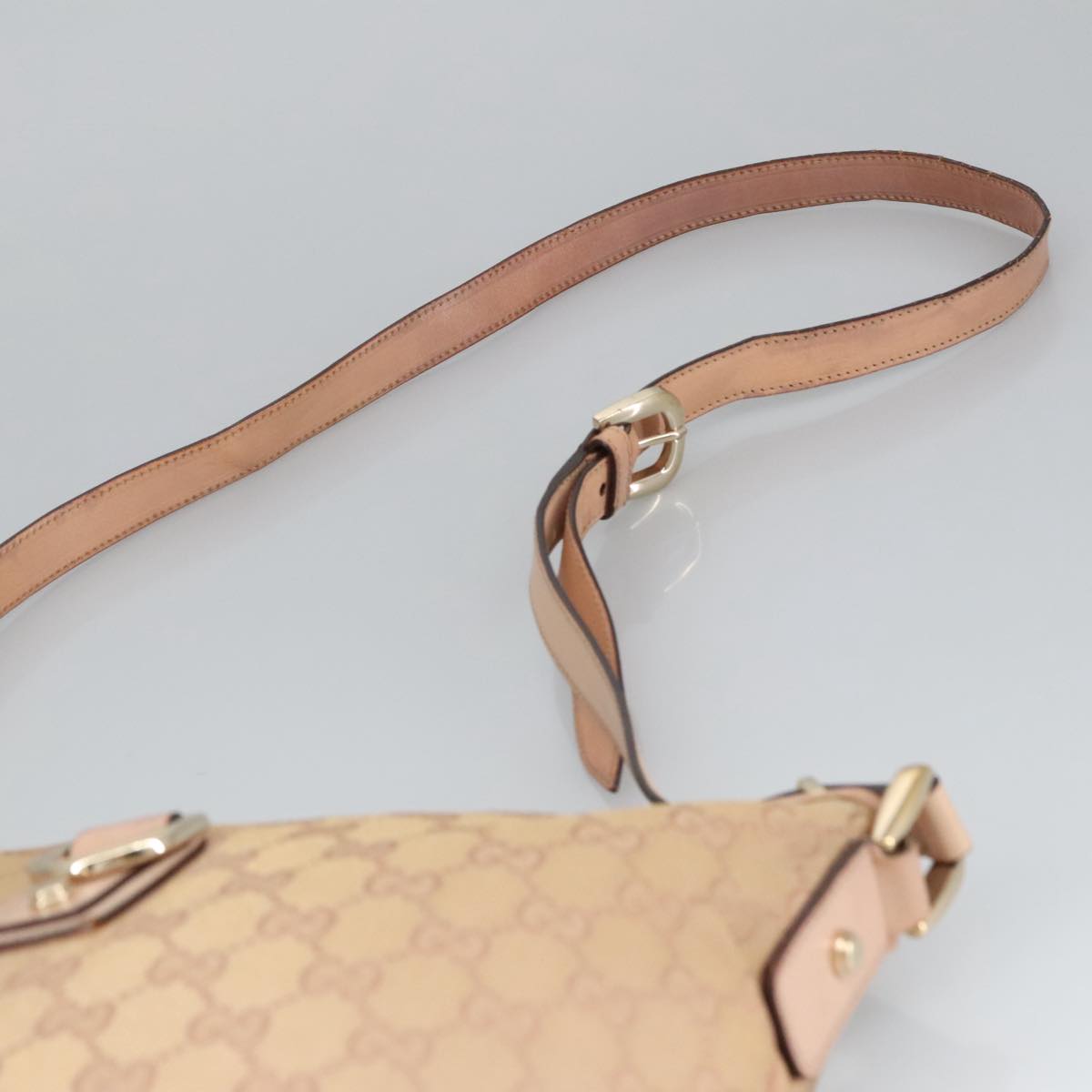 GUCCI GG Canvas Shoulder Bag Pink Gold 131326 Auth 98450