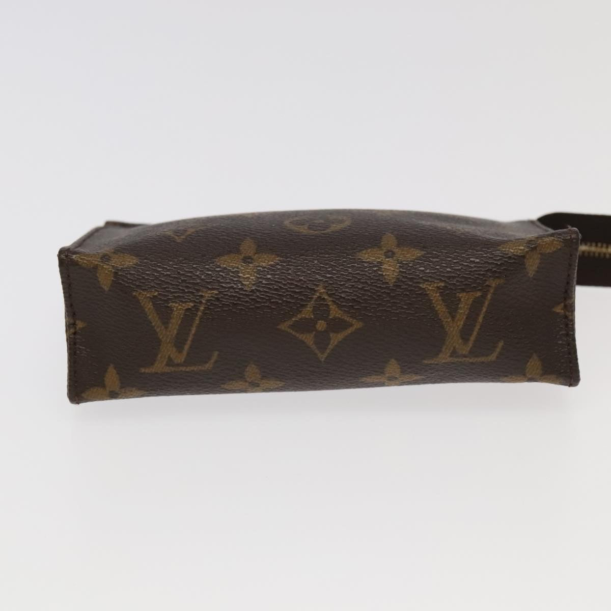 LOUIS VUITTON Monogram Poche Toilette 15 Pouch M47546 LV Auth 98463