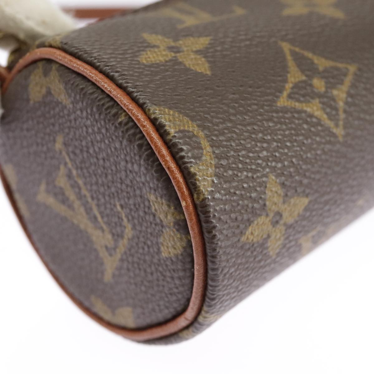 LOUIS VUITTON Monogram Papillon Pouch LV Auth 98550