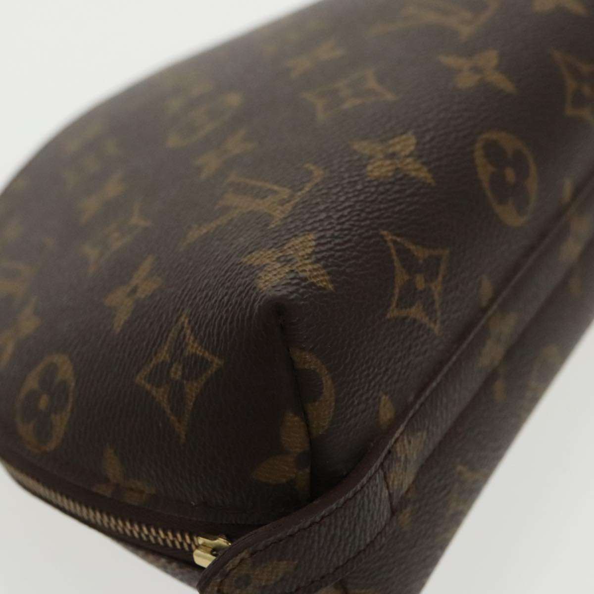 LOUIS VUITTON Monogram Trousse Demi Ronde Cosmetic Pouch M47520 LV Auth 98575