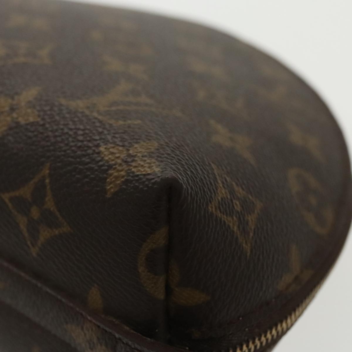 LOUIS VUITTON Monogram Trousse Demi Ronde Cosmetic Pouch M47520 LV Auth 98575