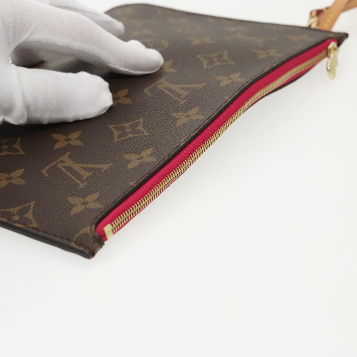 LOUIS VUITTON Monogram Neverfull MM Pouch Accessory Pouch LV Auth 98577