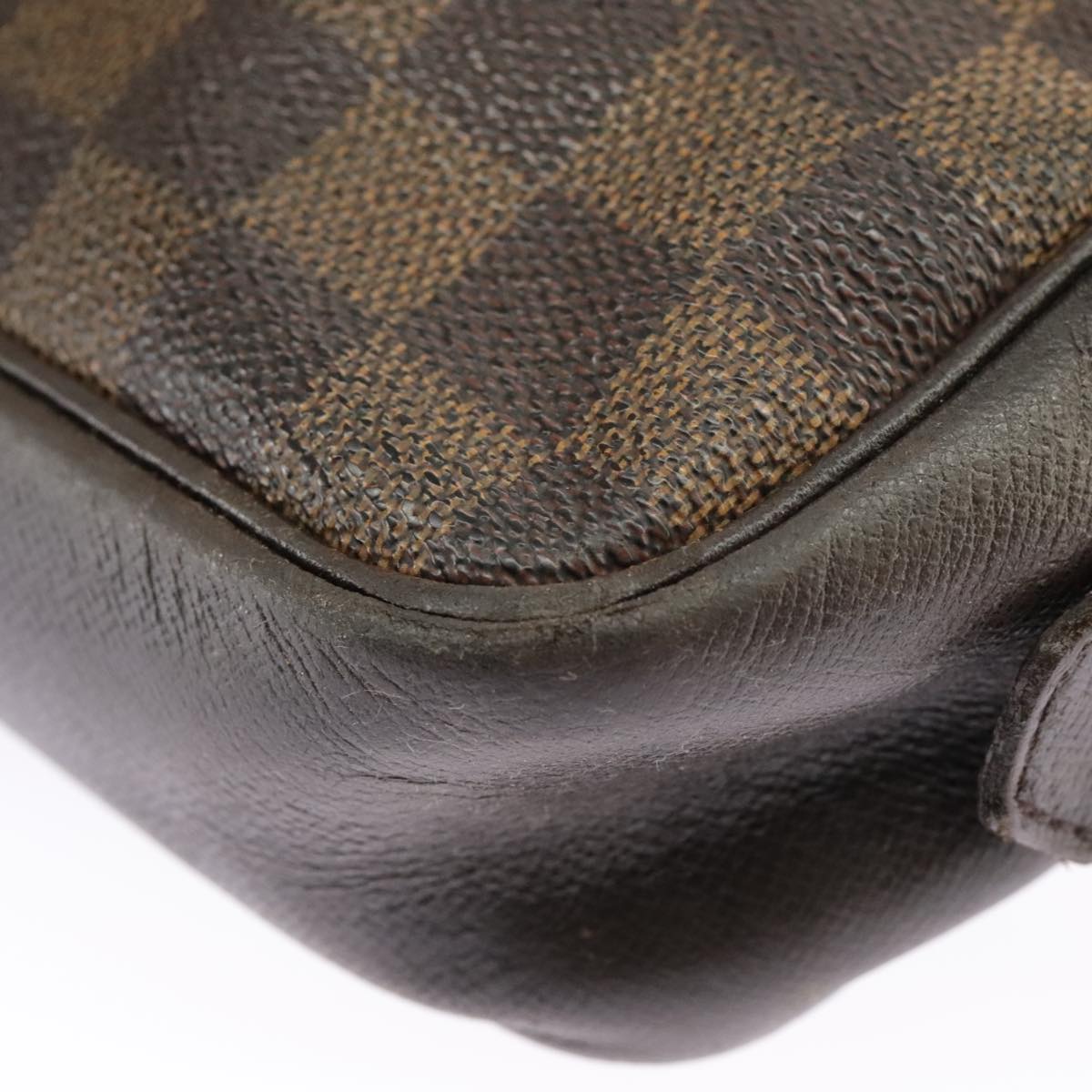 LOUIS VUITTON Damier Ebene Trousse Toilette 25 Clutch Bag N47624 LV Auth 98578